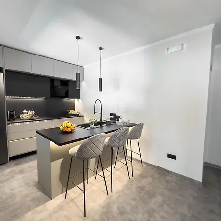 Apartament Ixia Home *