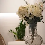 Ixia Home *