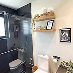 Ixia Home