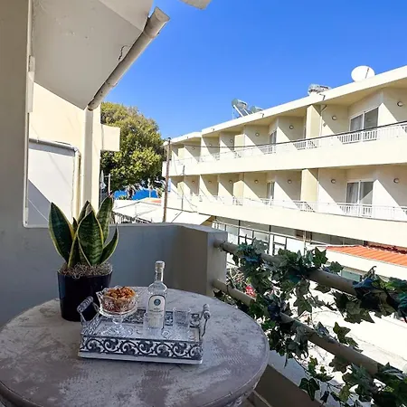 Ixia Home Apartman