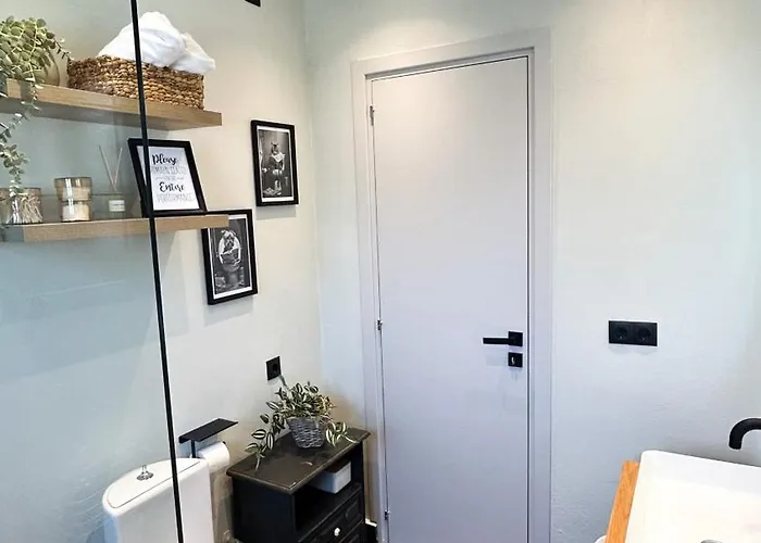 Ixia Home Apartment *